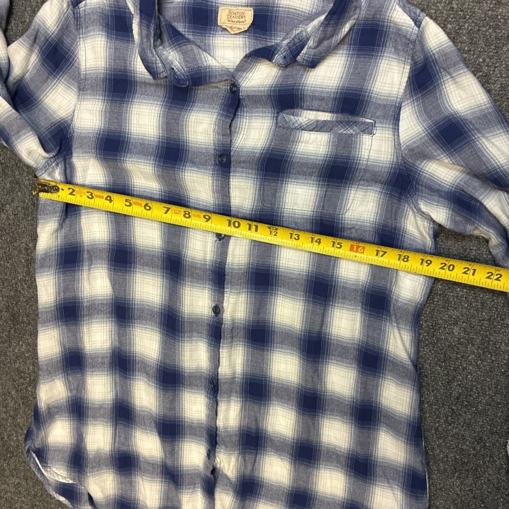 Boston Traders Women's Flannel Tunic Blue Plaid Size Large - Picture 8 of 12